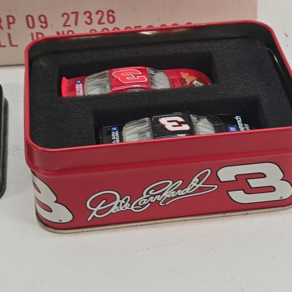 Action Racing Collection 2002 Dale Earnhardt Taz Wrangler Goodwrench 2 Car Tin